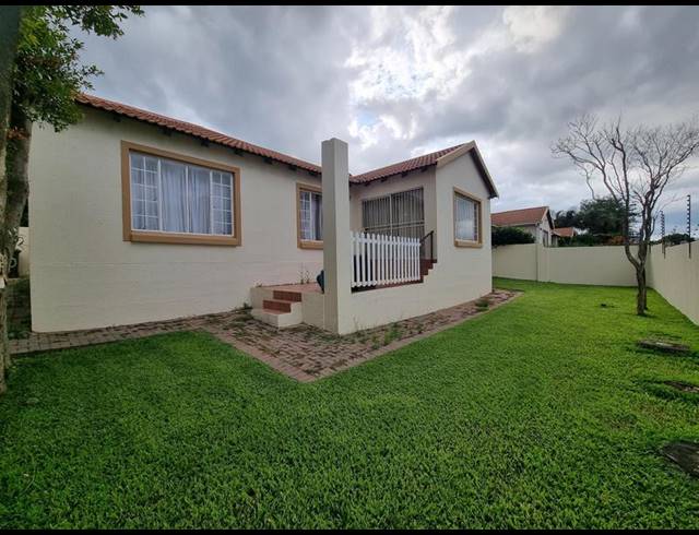 3 BEDROOM TOWNHOUSE FOR SALE IN AMAROSA